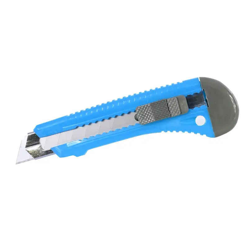 Cutter plastic  18mm cu sina metalic si blocare 30048.48423                                                                                                                                             